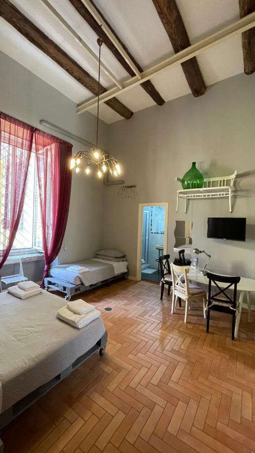 Anima Partenopea Napels Buitenkant foto