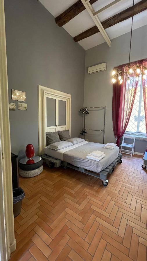 Anima Partenopea Napels Buitenkant foto